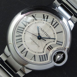 カルティエ バロンブルー 自信持てる腕時計  【重量約：80g、ケース直径：約33mm】